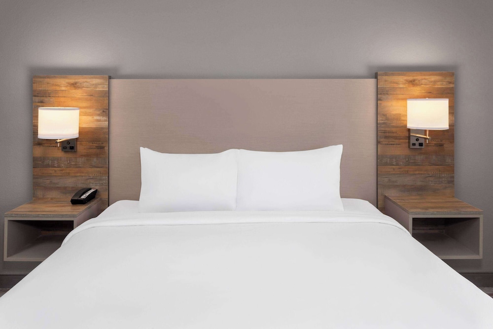 Links Bos Landen Hotel & Spa of Pella, Trademark by Wyndham 28/57