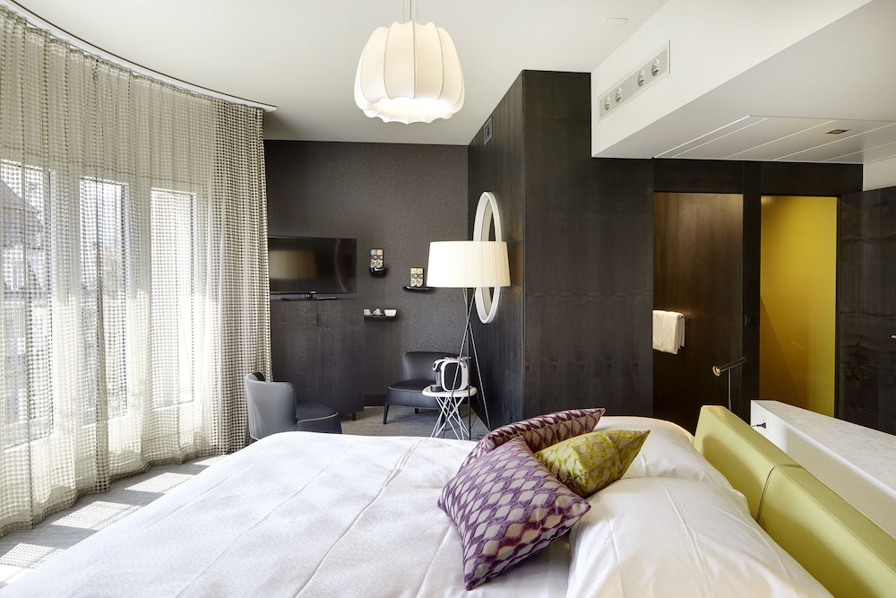 LIFESTYLE, JUNIOR SUITE
