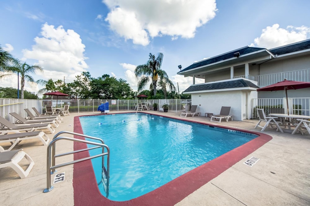Motel6 Lakeland, FL 39/49