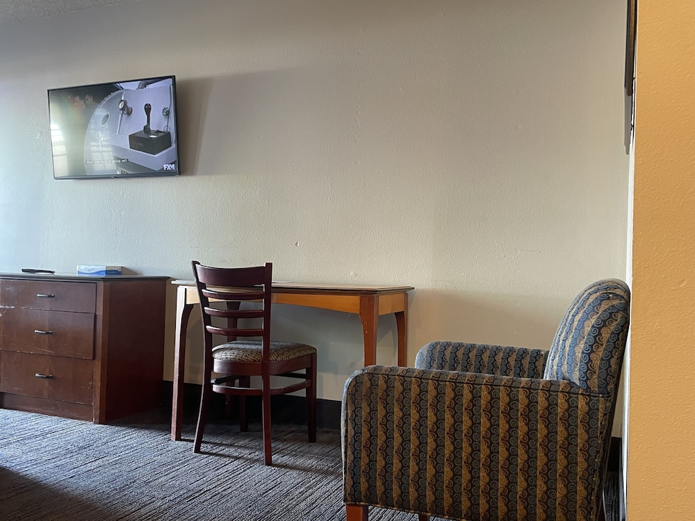 Skyway Inn SeaTac 45/58
