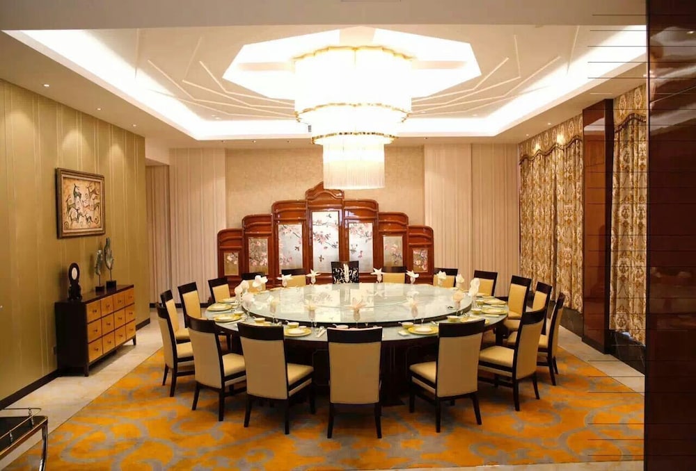 Jurong Shuguang International Hotel 38/41