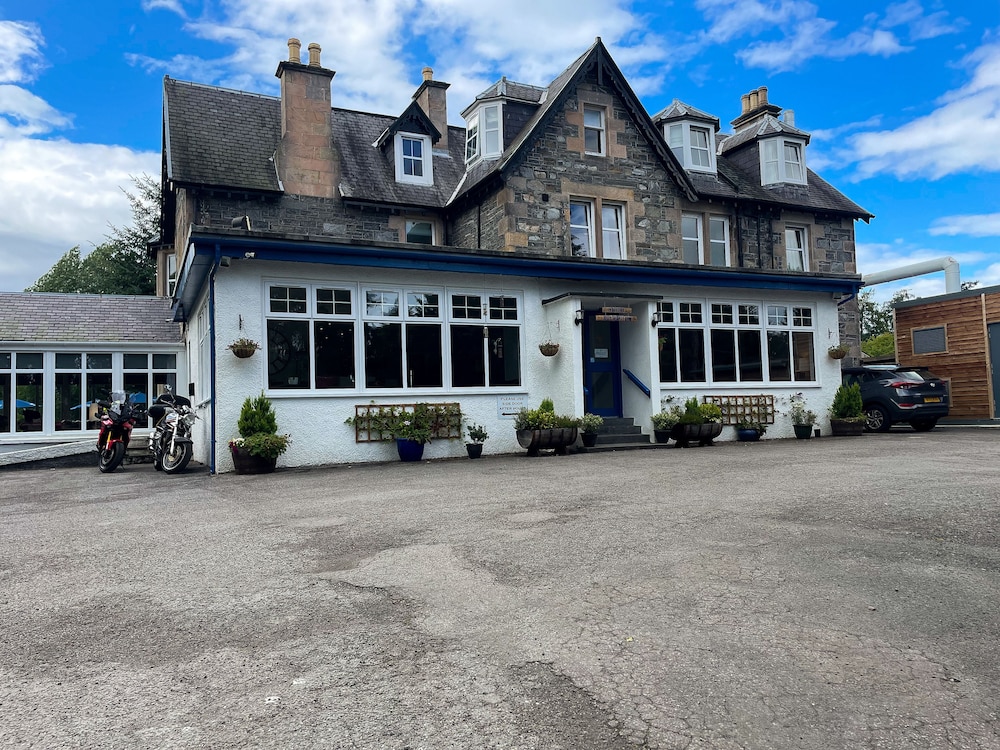 The Speyside Hotel 55/62