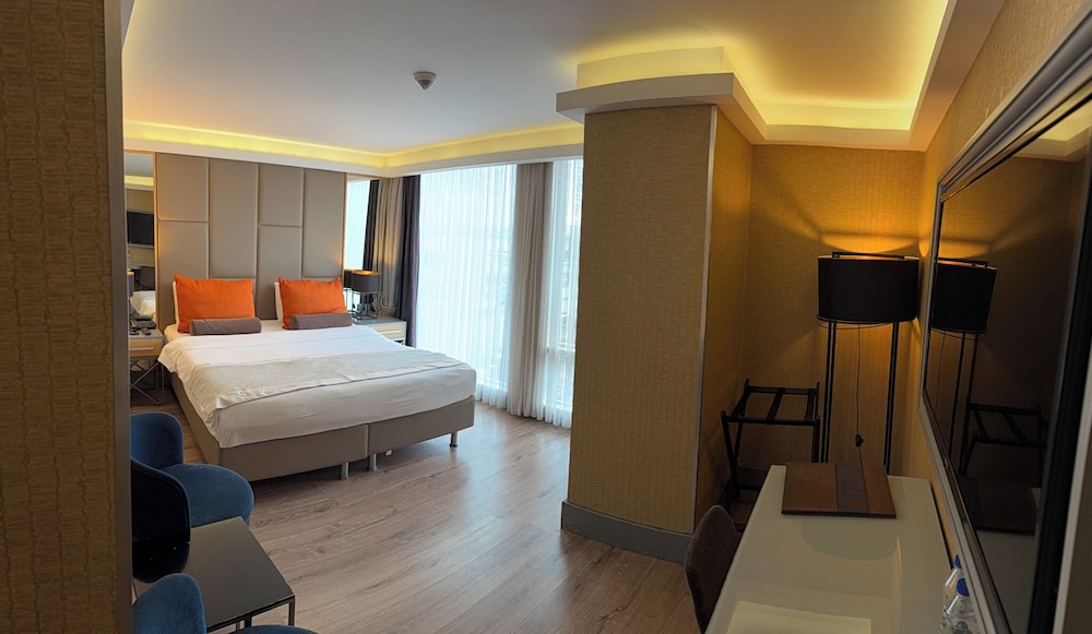 Manesol Old City Bosphorus 16/50