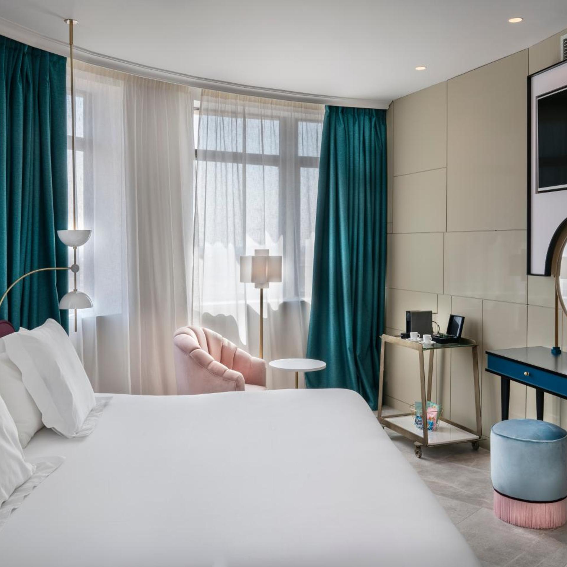 Deluxe, Double Bed, Gran Via View