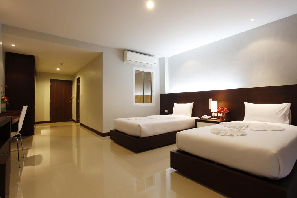 Nize Hotel 15/25