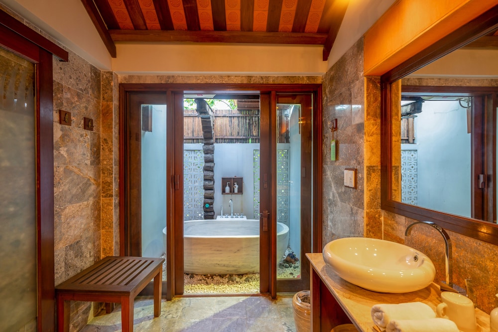 Hoi An Chic 56/76