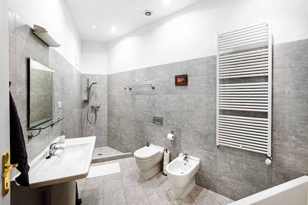 Avenue Hostel 42/50