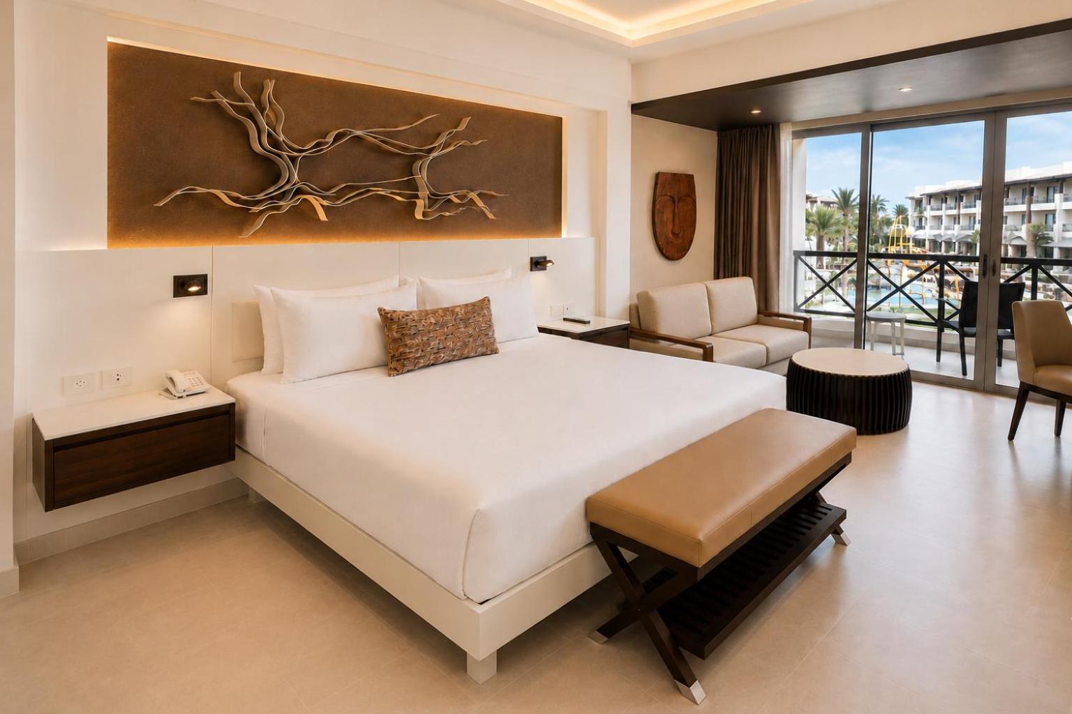 3 Bedrooms, Chairman, Luxury, Suite, Ocean Front