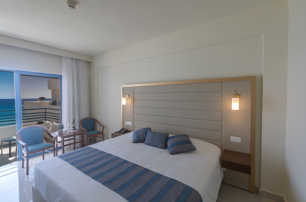 Iliada Beach Hotel 20/64