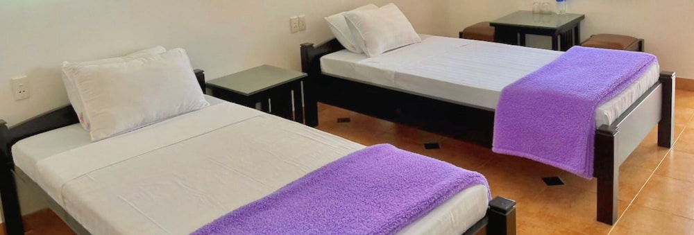STANDARD, TWIN BEDS