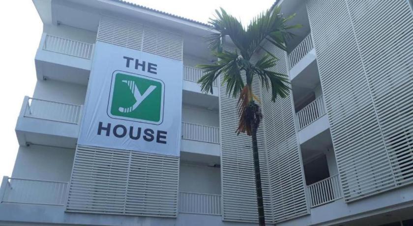 The Y House 2/43