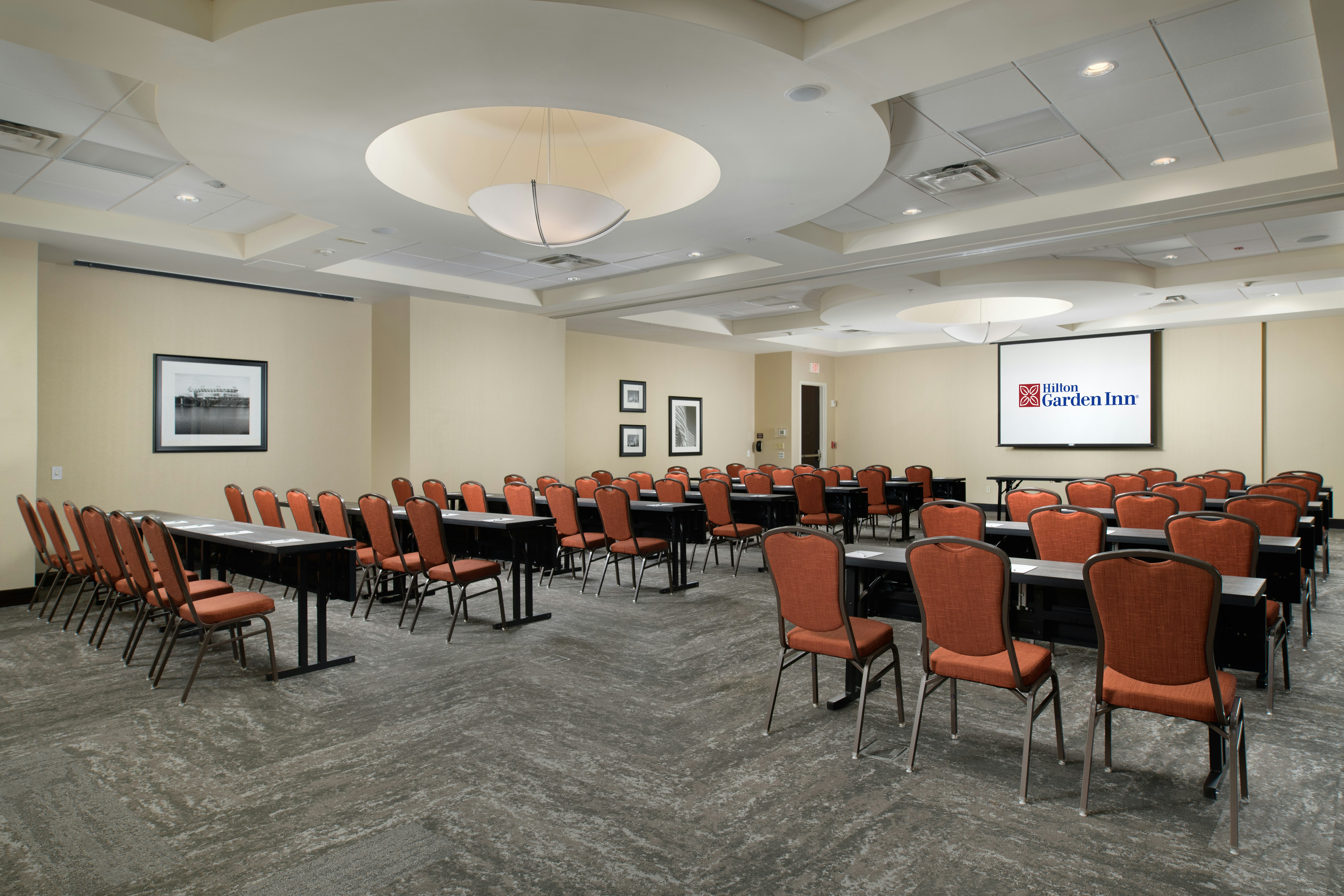 Hilton Garden Inn Nashville/Franklin Cool Springs 20/26