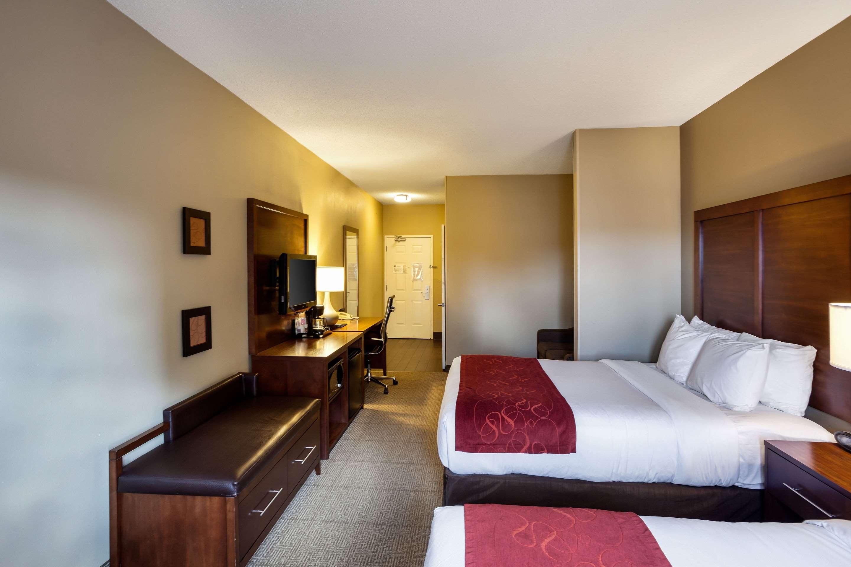 SUITE, 2 QUEEN BEDS, ACCESSIBLE