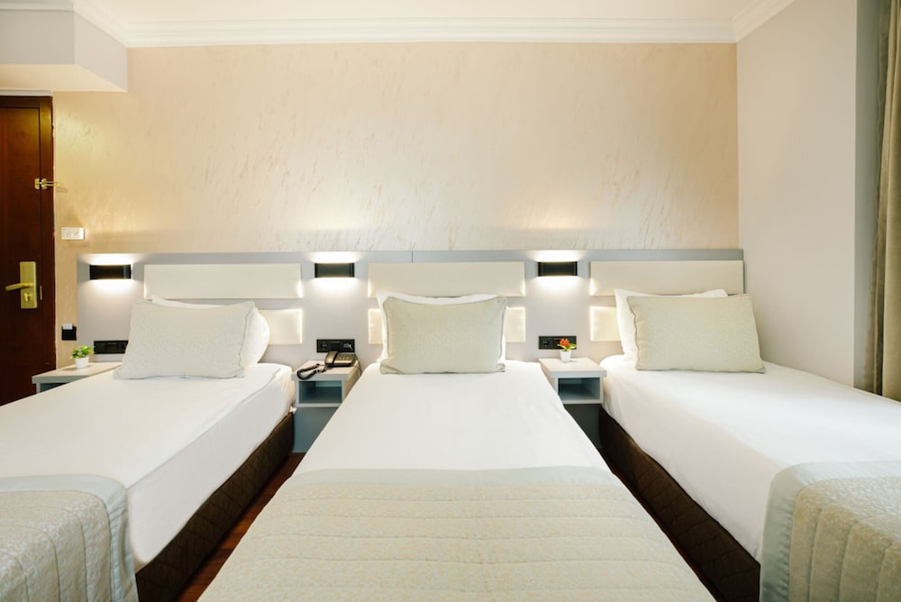 غرفة بانورامية ثلاثية بثلاثة أسرّة، Marble Hotel Istanbul 4/9