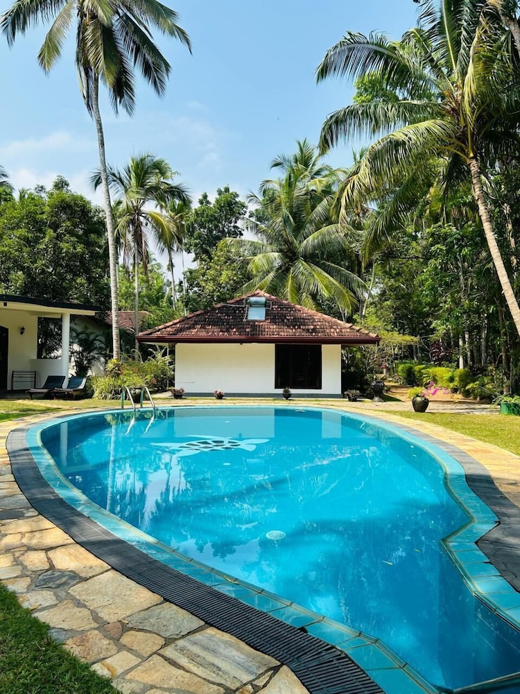 Traum Villa Bentota 45/50
