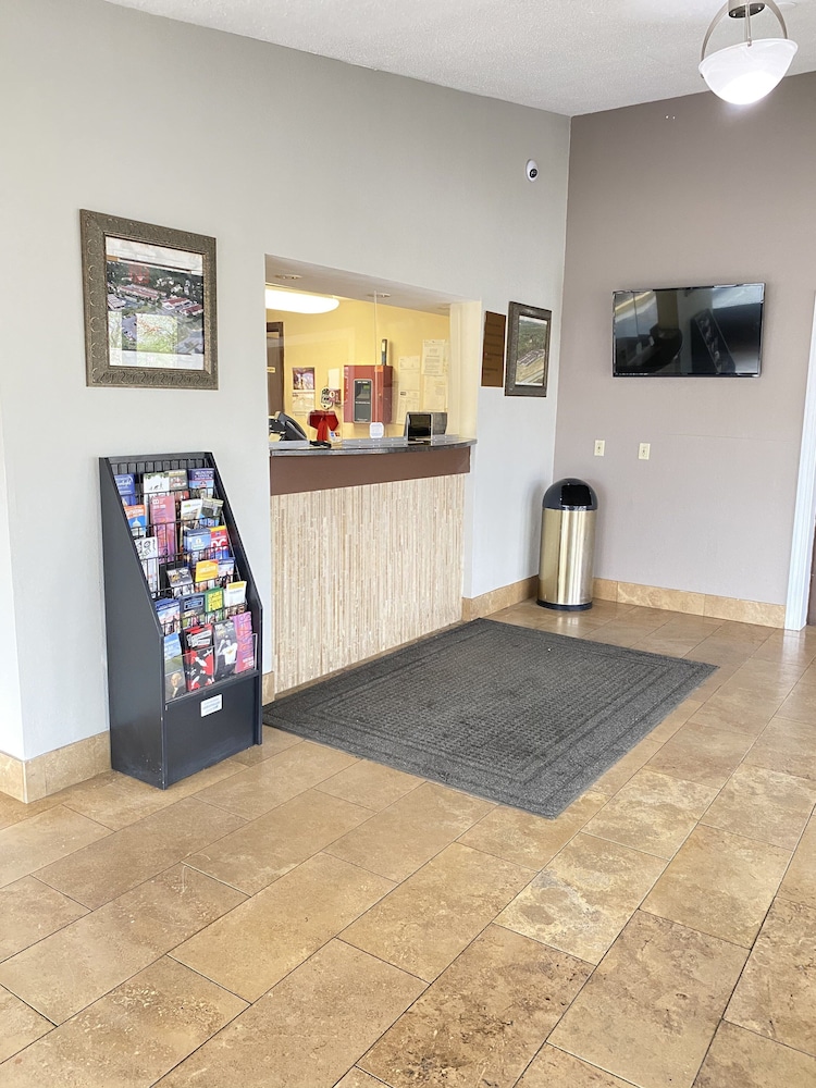 Travelodge by Wyndham Laurel 43/59