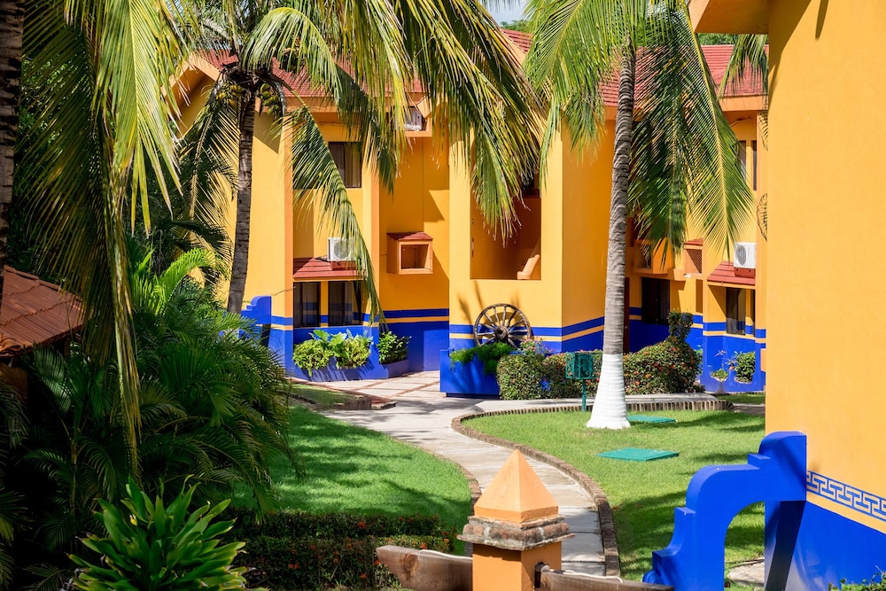 Canadian Resorts Nuevo Vallarta 43/47