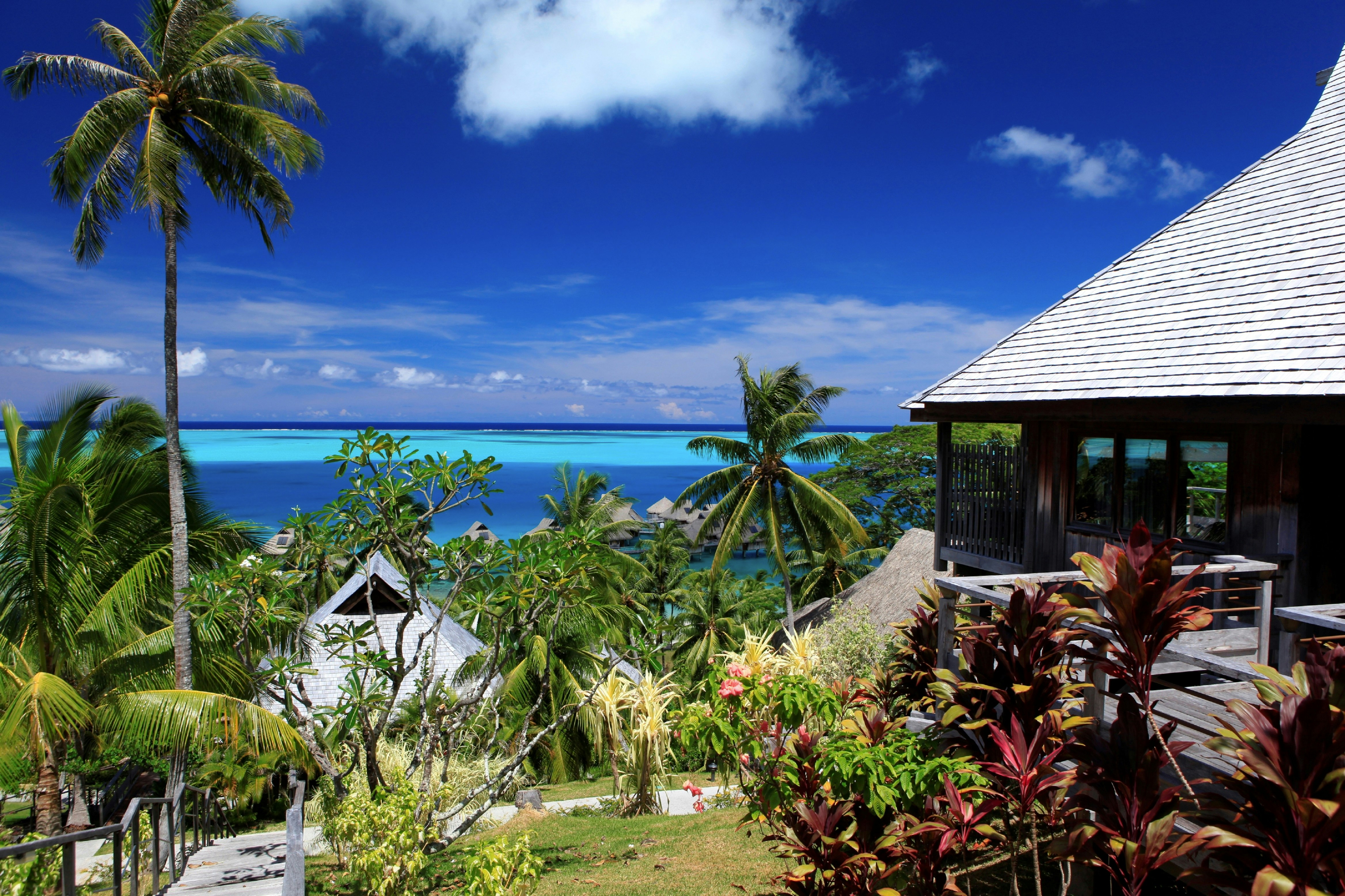 Conrad Bora Bora Nui in BORA BORA