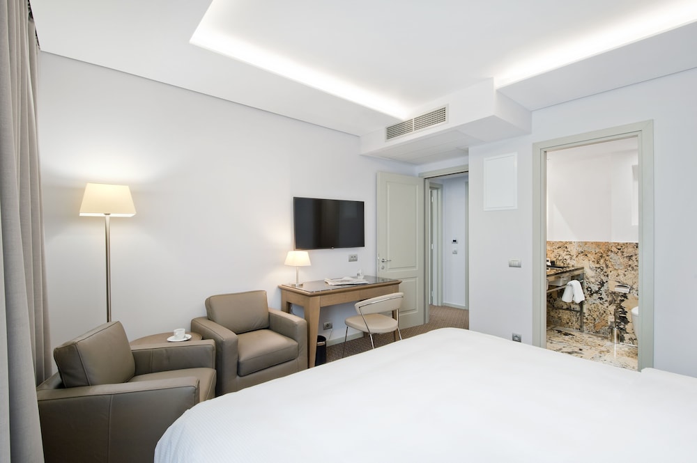Hotel Royal Prague 37/48
