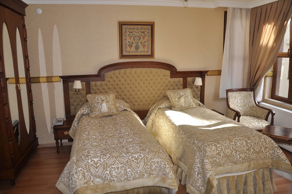 Aruna Hotel 17/50