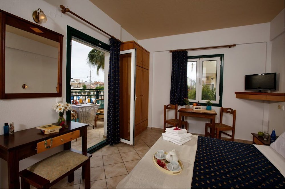 Panorama Hotel Stalis 20/50
