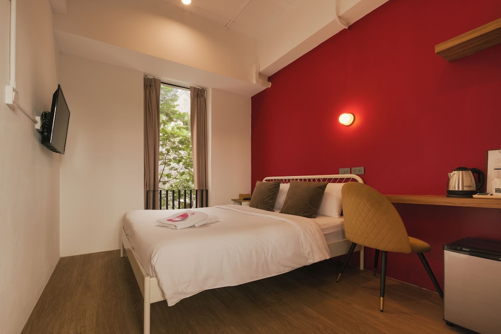 Economy, Queen Bed, House Of Papa Bangkok 2/5
