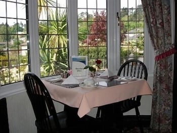 Burleigh House - Guest house 50/60