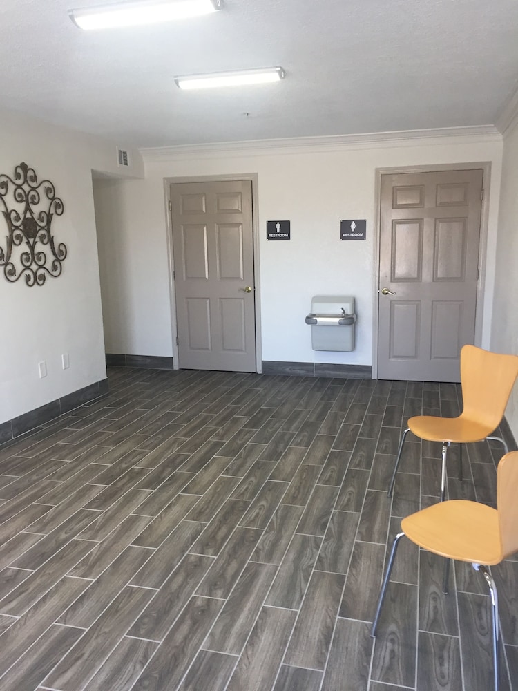 Extended Stay Pensacola detail