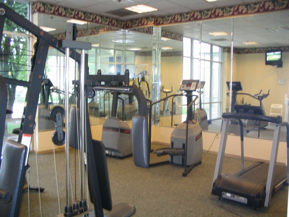 Holiday Inn Piscataway Somerset (Ex Radisson Hotel Piscataway) 45/81