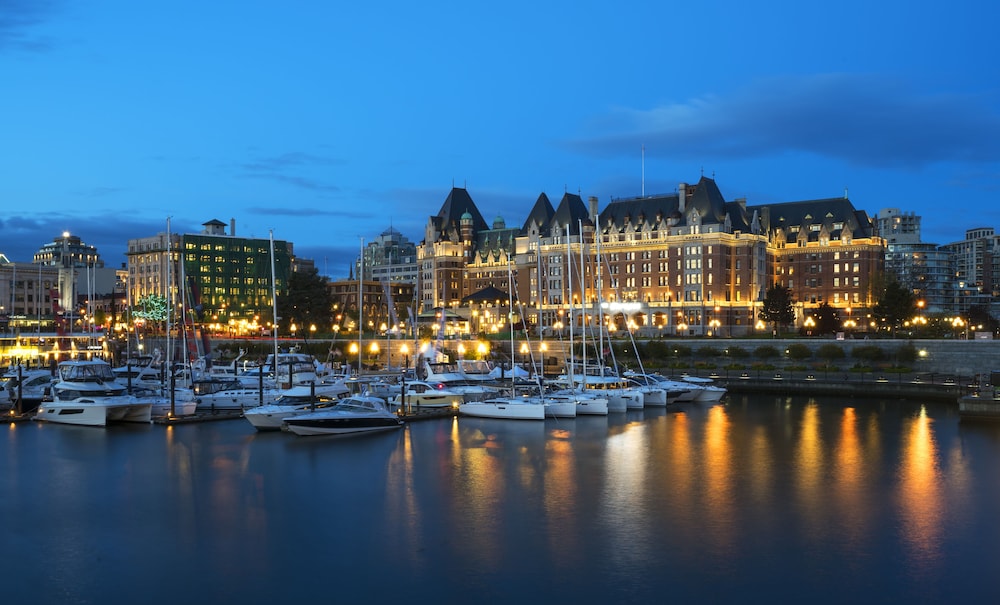 Fairmont Empress Hotel 70/75