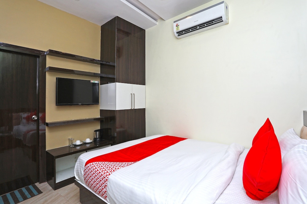 Oyo 15617 Abi's Inn 20/50