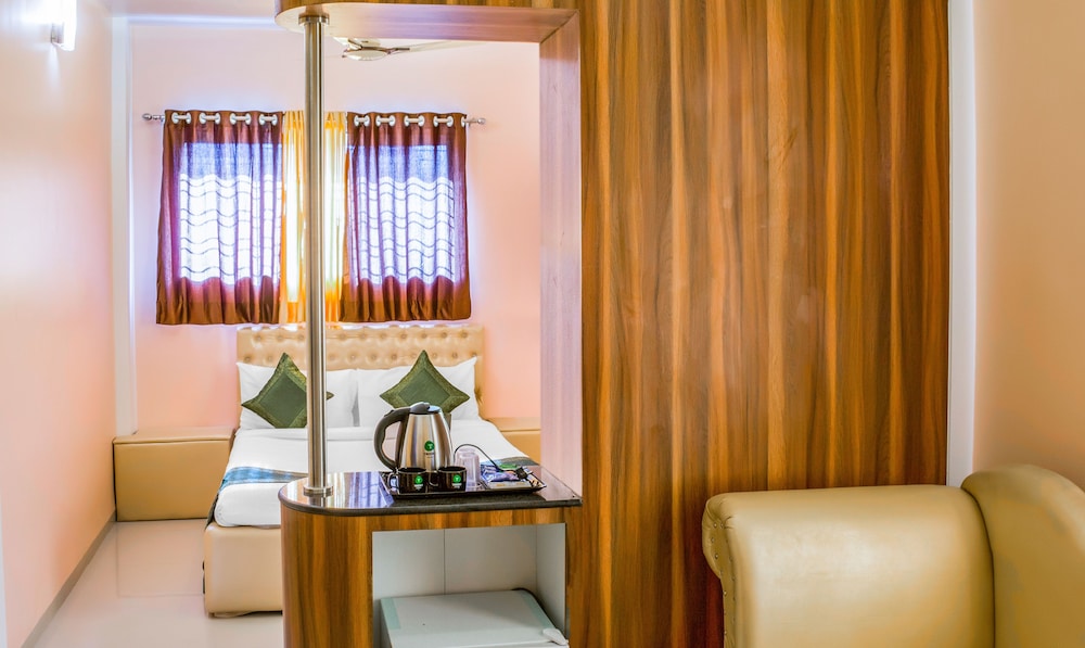 Treebo Naunidh Suites 10/23