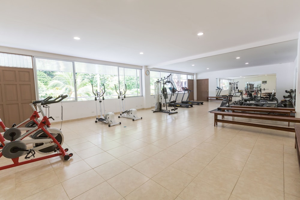Hotel Arenas Punta Leona 34/66