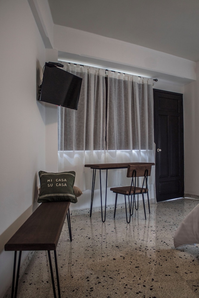 Hotel Mucara 28/34
