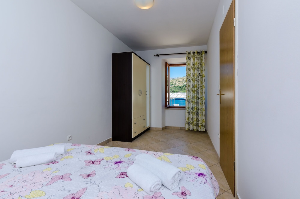 ORKA APARTMENTS 16/75