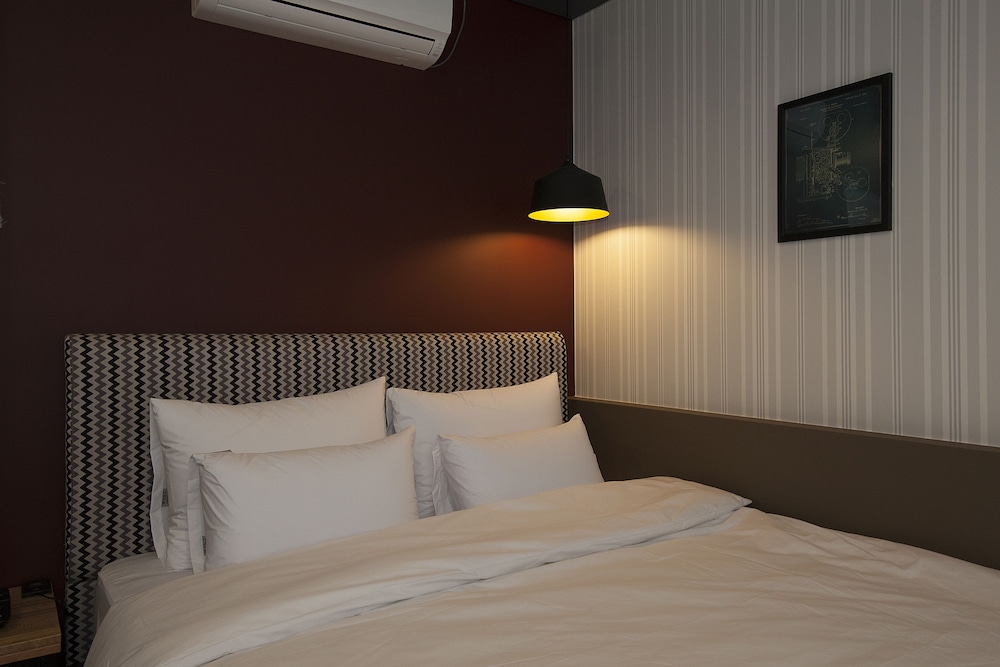Hotel Gray 9/35