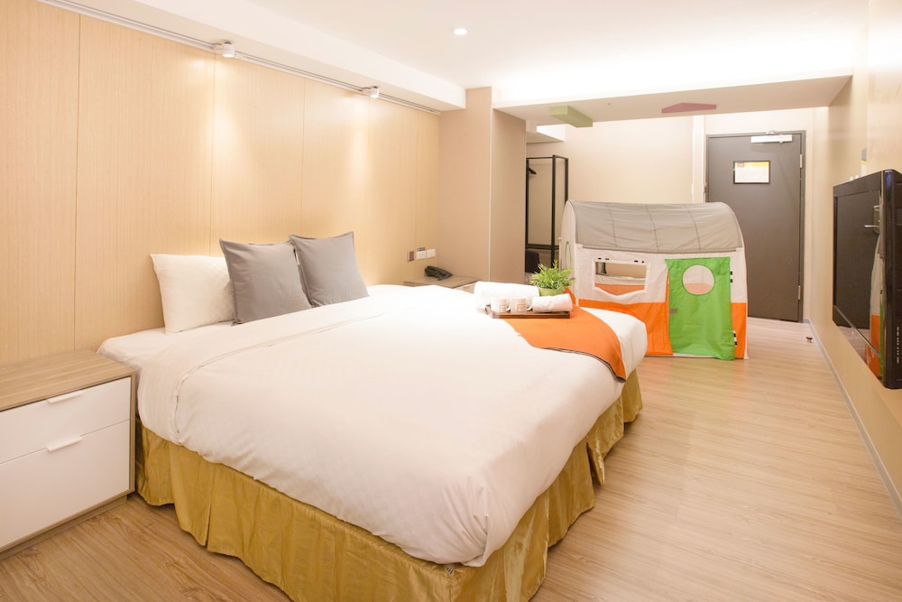 KIDS SUITE, DOUBLE BED, NO WINDOW