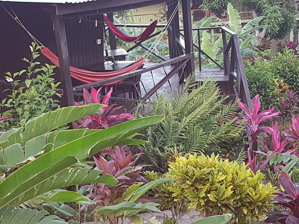 Hibiscus Valley Inn 42/50