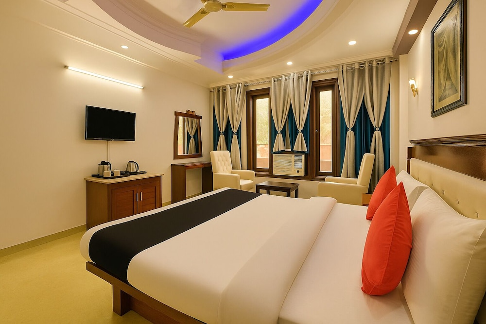 HOTEL TJS ROYALE 12/44