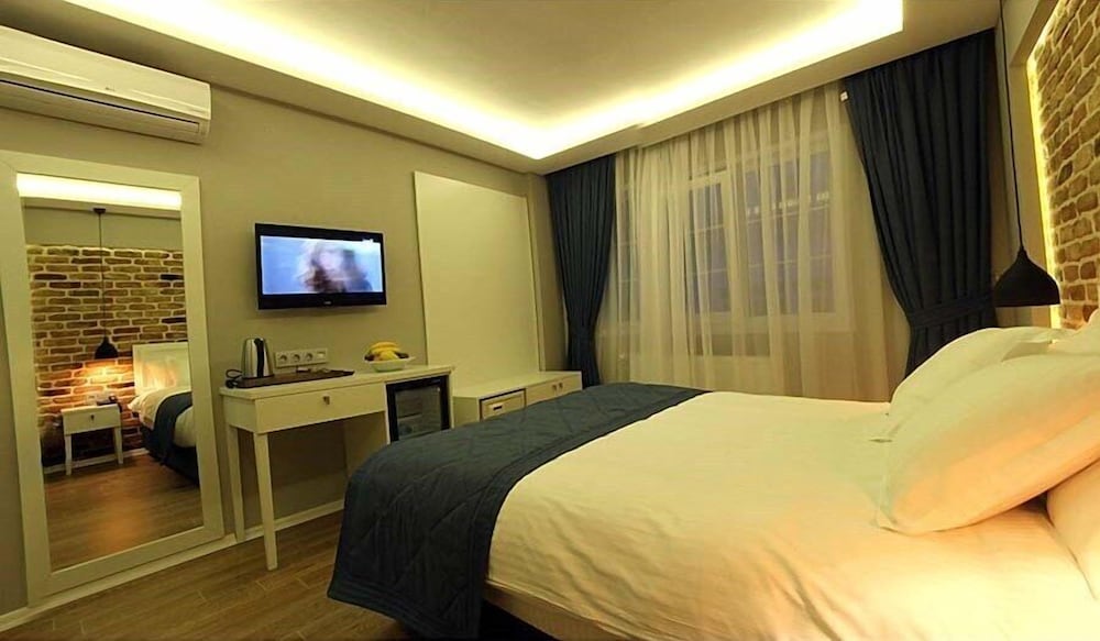 Santa Lucia Hotel 14/50
