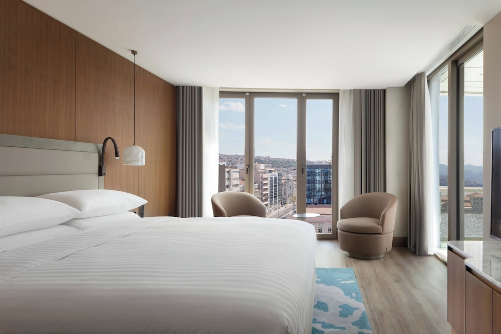 Presidential, Suite, King Bed, Balcony