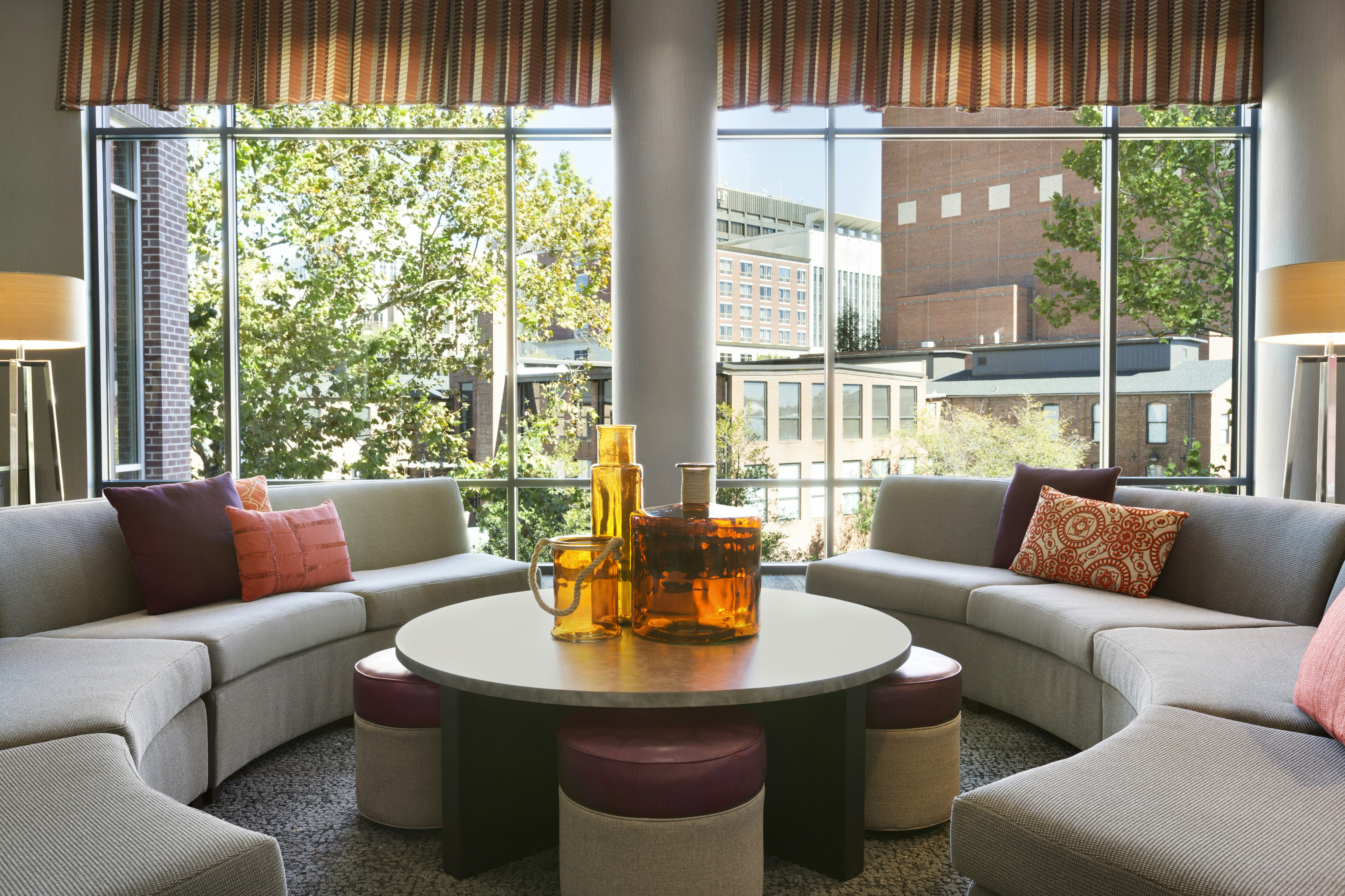 Embassy Suites By Hilton Greenville Downtown Riverplace 32/64