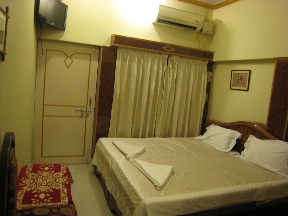 Kedareswar Bed and Breakfast 8/36