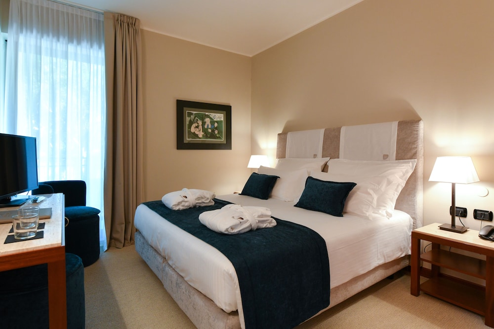 Hotel Bellevue Resort 6/69