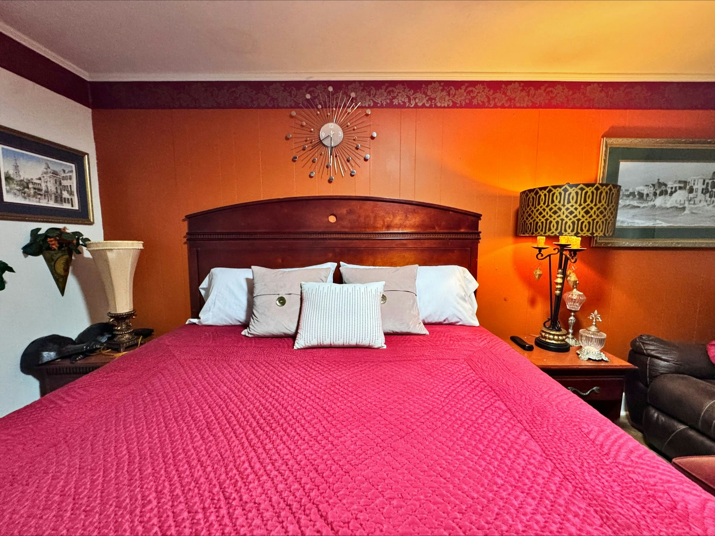Chesterfield Hotel by OYO Hwy 9 32/55
