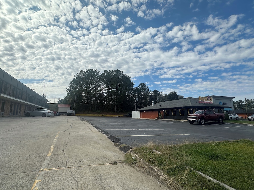 Regal Inn Guntersville Hwy 431 34/50