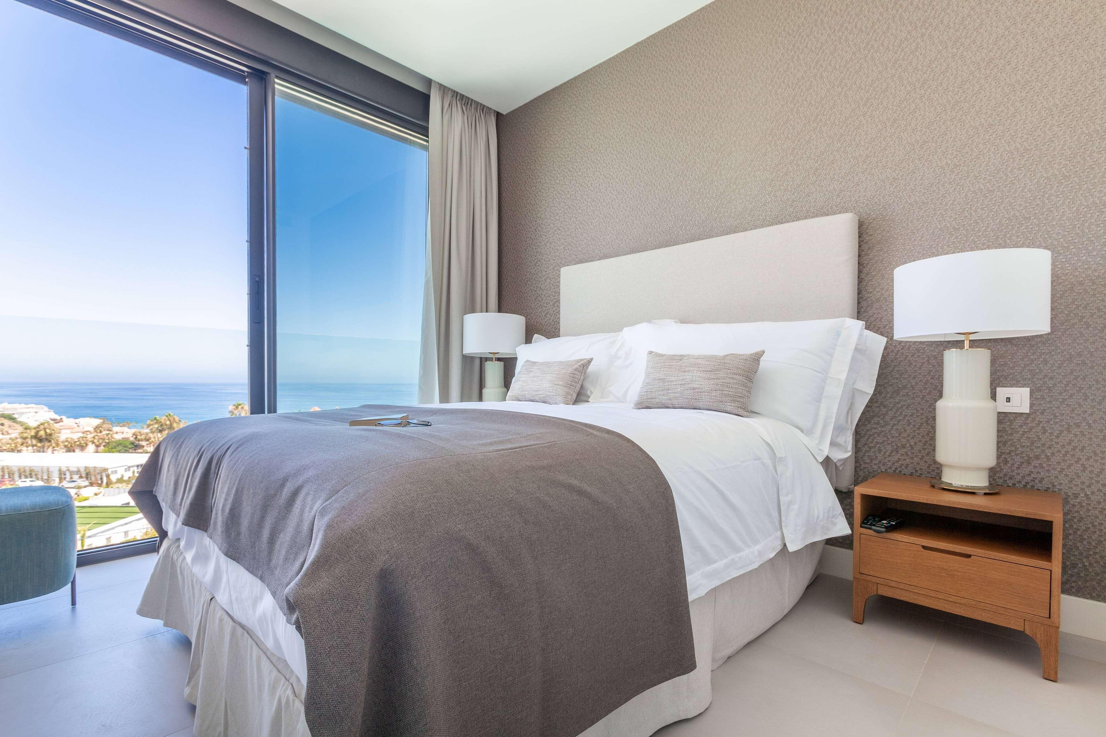 Luxury Two Bedroom Suite Private Pool and Sea View 2+2، Wyndham Grand Costa del Sol 2/8