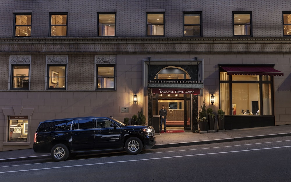 Executive Hotel Pacific 9/50