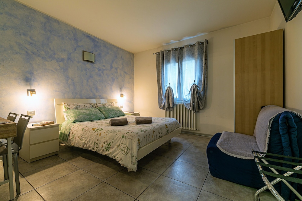 B&B Il Giardino Di Rebecca 57/89