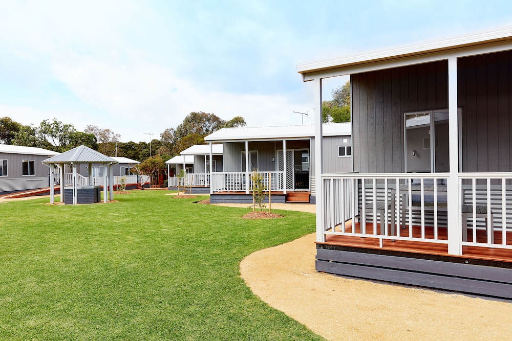 Torquay Foreshore Caravan Park 70/75